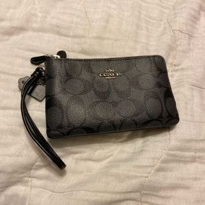 Double zipper coach wristlet